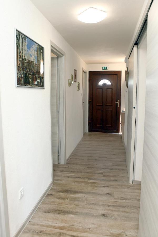 Residence Villa Fiore Portorož Esterno foto